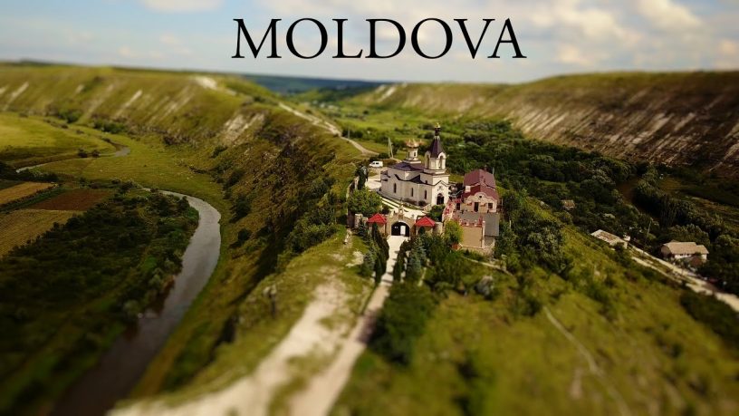 Согласно Конвенции о трансграничном ТВ, В Молдове запрещены новости телеканалов России