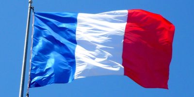 Франция на пути к отмене платы за радио и ТВ