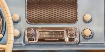 Дискуссии в США об обязательной предустановке в каждом автомобиле AM-радио