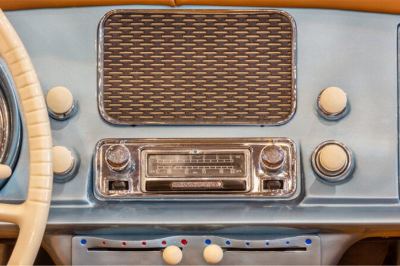 Дискуссии в США об обязательной предустановке в каждом автомобиле AM-радио