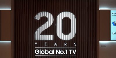 Компания Samsung 20-й год подряд занимает первое место на мировом рынке телевизоров по доле выручки