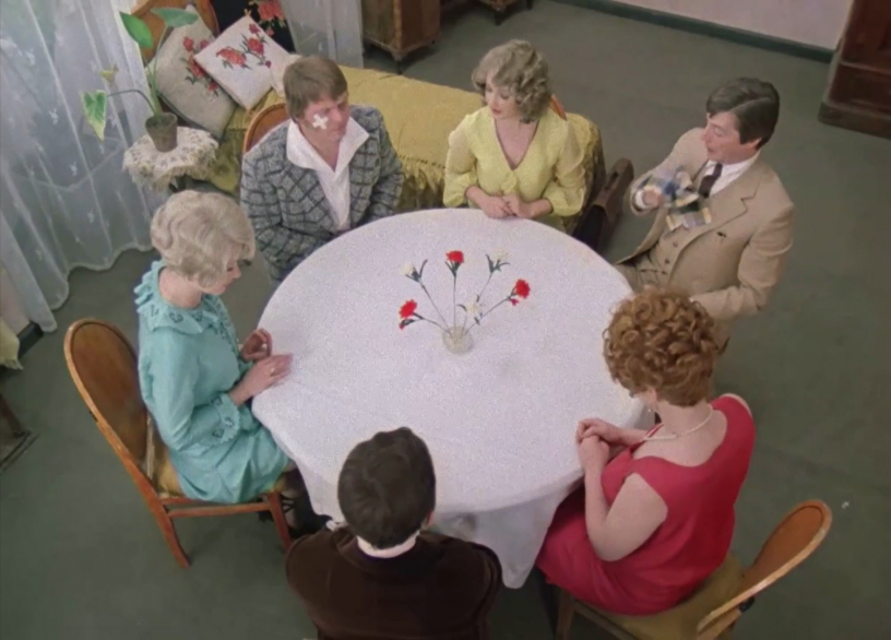 оссийские спутниковые платформы делят оставшиеся после поломки Express-AT1 56 гр. E. спутники