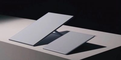 На а снимке показаны: слева — новый комплект Starlink V5; справа — предыдущий комплект Starlink V4.